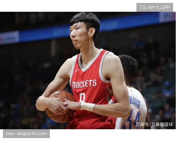 周琦家的冰箱里塞满蛋白粉,邻居以为他开健身房 周琦家的冰箱里塞满蛋白粉,邻居以为他开健身房